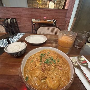 Tha Phraya - Thai Near Me - New York, New York
