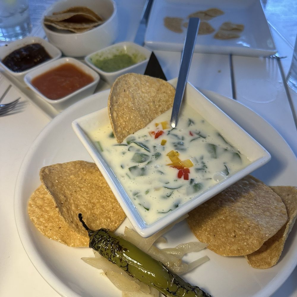 Doce Mesas - Queso doce - Tex-Mex Near Me - Dallas, Texas Doce Mesas - Queso doce - Tex-Mex Near Me - Dallas, Texas