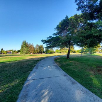 Rainbow Park - Pathways - Parks Near Me - San Jose, California