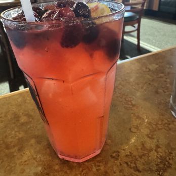 Black Bear Diner Menifee - Huckleberry Lemonade (270 cals.) - Diners Near Me - Menifee, California