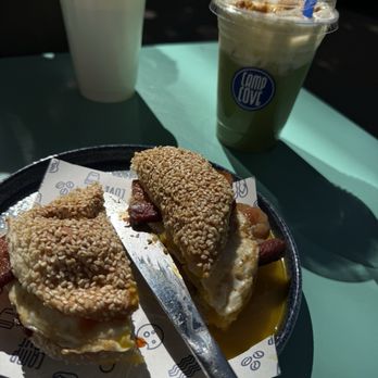 Camp Cove - Brekkie sandwich - Cafes Near Me - Sacramento, California Camp Cove - Brekkie sandwich - Cafes Near Me - Sacramento, California