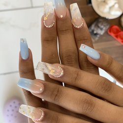 Ombre nail design