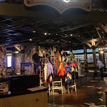 Puttery - Ski room - Mini Golf Near Me - The Colony, Texas