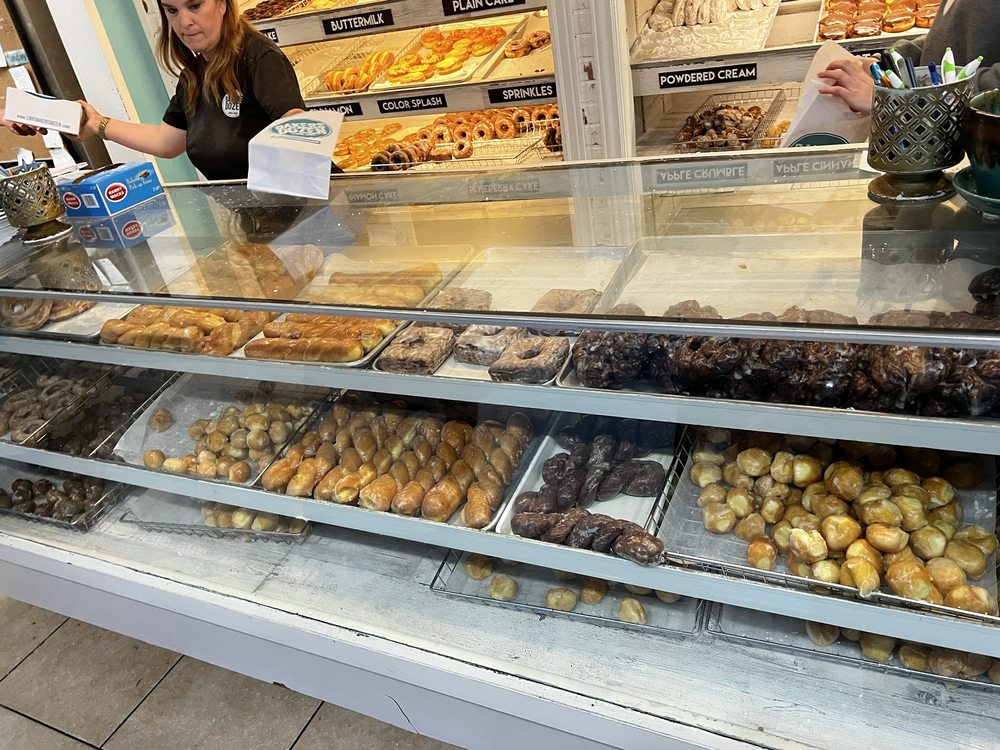 BAKERS DOZEN Updated October 2024 135 Photos & 117 Reviews 3305