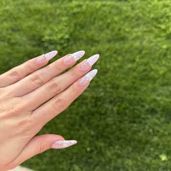 Divas Nails - Nail Salons Near Me - Northridge, California
