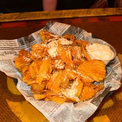 Temperance Row Brewing - House Made Potato Chips & Sour Cream & Onion Dip