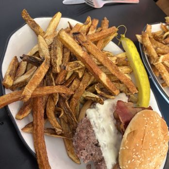 The Grill - Bacon cheeseburger platter - Diners Near Me - Athens, Georgia The Grill - Bacon cheeseburger platter - Diners Near Me - Athens, Georgia
