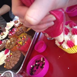 L'Atelier de la Cuisine - On fait des cupcake giiirly !