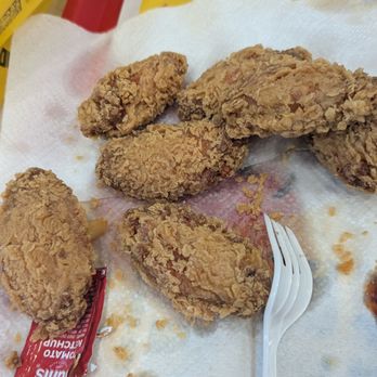 Hey Chicken - Chicken wings are decently sized - Burgers Near Me - San Gabriel, California