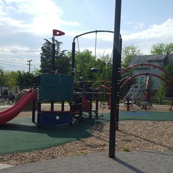 Drew Park - Parks Near Me - Arlington, Virginia