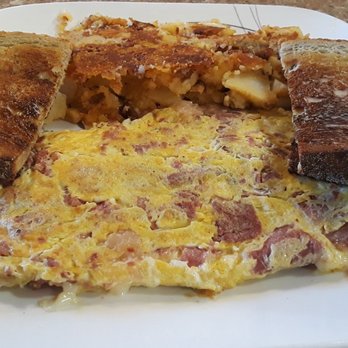 Freight Street Grill - New York Deli Omelette - Breakfast & Brunch Near Me - Waterbury, Connecticut Freight Street Grill - New York Deli Omelette - Breakfast & Brunch Near Me - Waterbury, Connecticut