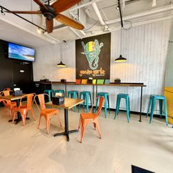 Gecko Girlz Shave Ice and Ice Cream - Inside Gecko Girlz Oahu