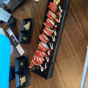 Kan Sushi - Hot cheeto roll - Sushi Bars Near Me - Honolulu, Hawaii
