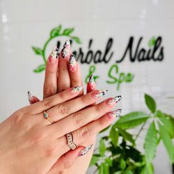 Herbal Nails & Spa - Nail salon in Gilbert, Arizona