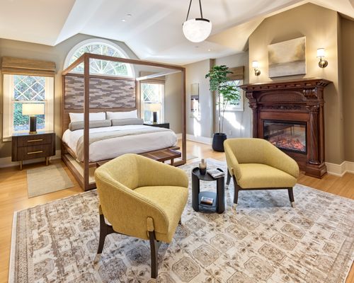 Tsuchi No Koe Suite - Your ultimate Napa Valley getaway awaits! The main bedroom features a king bed, vaulted ceilings, and sitting area with antique wooden fireplace. The large main bathroom feels like a private spa with a wooden soaking tub, river rock tile shower, and double vanities. The adjoining living space has a dining table for four and additional accommodations for one on a tatami sleeping mat hidden away behind sliding shoji doors. A powder room and private patio with access to the main public deck make this the most spacious guest room at Okaeri.
865 square feet, sleeps 3.