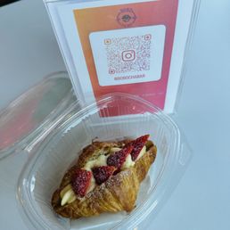 Strawberry Croissant