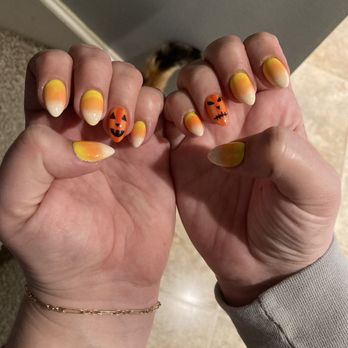 Perfect Nail Now - Candy corn pumpkin Halloween nails - Nail Technicians Near Me - Indianapolis, Indiana