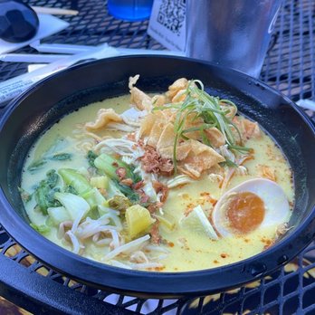 Noodle Boulevard - Chicken curry ramen - Ramen Near Me - Cary, North Carolina Noodle Boulevard - Chicken curry ramen - Ramen Near Me - Cary, North Carolina