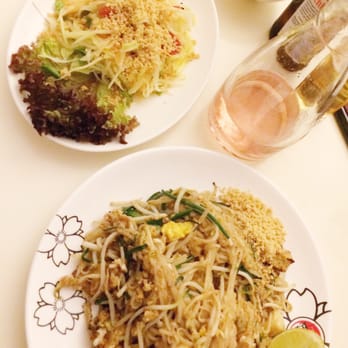 ra'mien - Raw Thai spicy papaya salad and shrimp pad thai. - Asian Fusion Near Me - Vienna, 9 ra'mien - Raw Thai spicy papaya salad and shrimp pad thai. - Asian Fusion Near Me - Vienna, 9