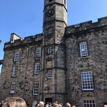 Edinburgh Castle - Landmarks & Historical Buildings Near Me - Edinburgh, EDH