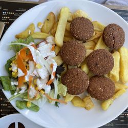 La Ola - Rollo /Falafel