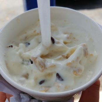 Dreamette - Chocolate chip cookie dough mixed with vanilla ice cream - Ice Cream & Frozen Yogurt Near Me - Jacksonville, Florida Dreamette - Chocolate chip cookie dough mixed with vanilla ice cream - Ice Cream & Frozen Yogurt Near Me - Jacksonville, Florida