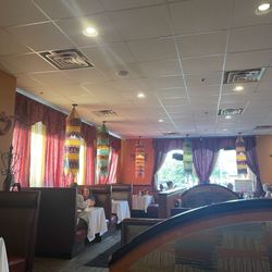 Winchester Taste of India - Inside seating