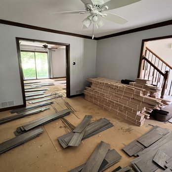 312 Flooring - During construction, removing old laminate flooring. - Flooring Near Me - Lincolnshire, Illinois