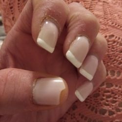 Nail Bliss - My left hand with broken nails 4 days later...