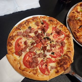 The 78 Pub @ This Guy's Pizza - Pizza Near Me - Johnston, Rhode Island