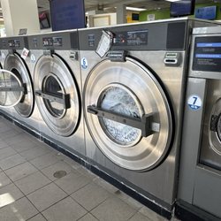 Jim Massey's University Laundromat
