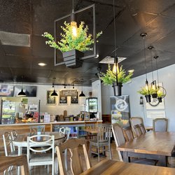 Lutchi and Mary - Interior