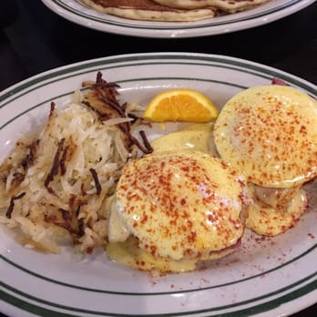 Lucky's 13 Pub - Eggs Benedict - American Near Me - Burnsville, Minnesota Lucky's 13 Pub - Eggs Benedict - American Near Me - Burnsville, Minnesota