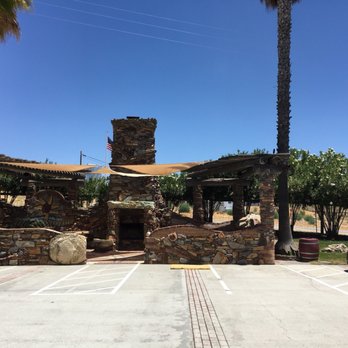 Tobin James Cellars - Outside sitting area - Wineries Near Me - Paso Robles, California Tobin James Cellars - Outside sitting area - Wineries Near Me - Paso Robles, California