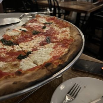 Juliana's - Margherita Pizza - Pizza Near Me - Brooklyn, New York