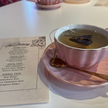 Miracle Potion - Cute set up - Coffee & Tea Near Me - San Diego, California