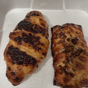 Vintage Auto Spa and Bistro Cafe - Nutella croissant and pecan danish - Car Wash Near Me - Miami, Florida Vintage Auto Spa and Bistro Cafe - Nutella croissant and pecan danish - Car Wash Near Me - Miami, Florida