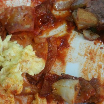 Rey's Little Kitchen - Oh my God Rey! Where have you been all my life? Chilaquiles were so good! I'm a fan! - Breakfast & Brunch Near Me - Whittier, California