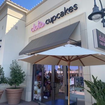 Dots Cupcakes - Outside - Cupcakes Near Me - Irvine, California