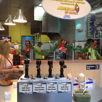 Arepas El Cacao - Sauce Dispenser - Fast Food Near Me - Orlando, Florida