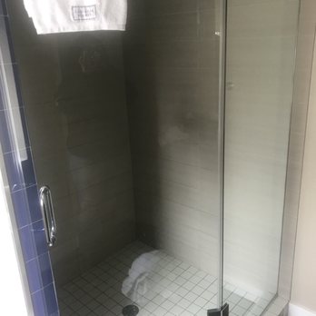 Hotel RL Baltimore Inner Harbor - Shower - Hotels Near Me - Baltimore, Maryland