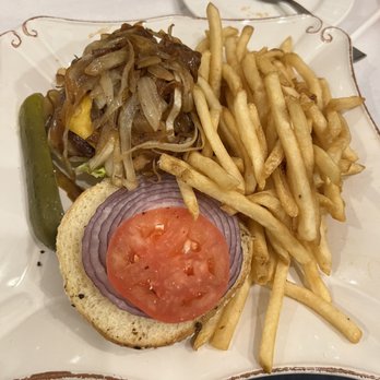 Martin's Tavern - Buffalo burger with fresh cut fries - Breakfast & Brunch Near Me - Washington, DC, District of Columbia Martin's Tavern - Buffalo burger with fresh cut fries - Breakfast & Brunch Near Me - Washington, DC, District of Columbia
