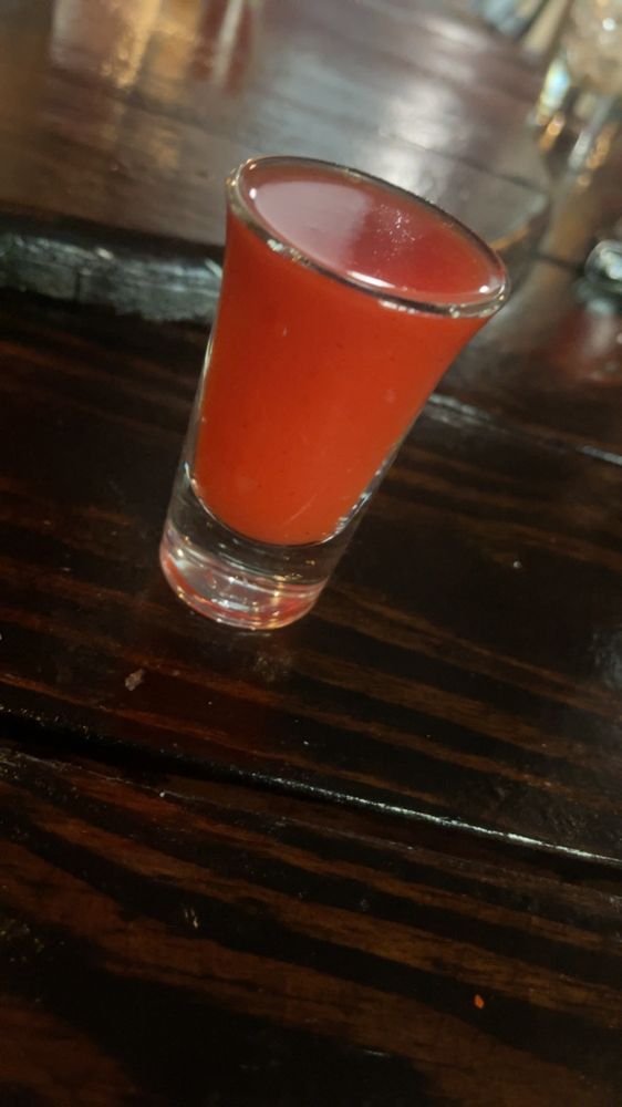 The Daisy Tequila Bar Logo