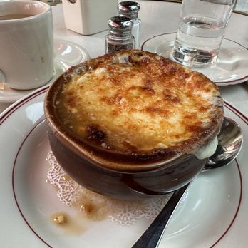 Le Diplomate - Onion Soup Gratine - Brasseries Near Me - Washington, DC, District of Columbia