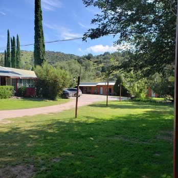 The Gardens at Mile High Ranch - main house, driveway and additional rooms for rent - Bed & Breakfast Near Me - Bisbee, Arizona The Gardens at Mile High Ranch - main house, driveway and additional rooms for rent - Bed & Breakfast Near Me - Bisbee, Arizona