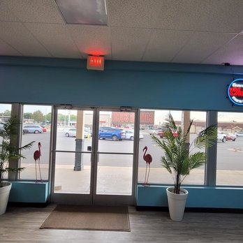 Good Time Daiquiris - the entrance to a business - Bars Near Me - Cape Girardeau, Missouri Good Time Daiquiris - the entrance to a business - Bars Near Me - Cape Girardeau, Missouri