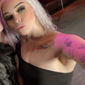 Vera Hair - I was hanging in to my dead hair because I was scared to cut it! - Hair Stylists Near Me - Newport Beach, California Vera Hair - I was hanging in to my dead hair because I was scared to cut it! - Hair Stylists Near Me - Newport Beach, California
