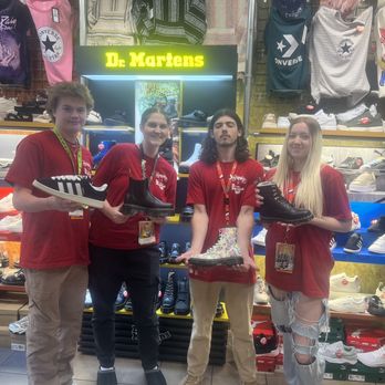 Journeys - The team here is AMAZING!!! - Men's Clothing Near Me - Gilbert, Arizona