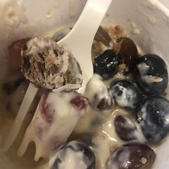 honeygrow - Meat in my honeybar; disgusting. Order# 300 09/04/2018 - Salad Near Me - Philadelphia, Pennsylvania
