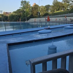 Lasker Pool - Pool interior